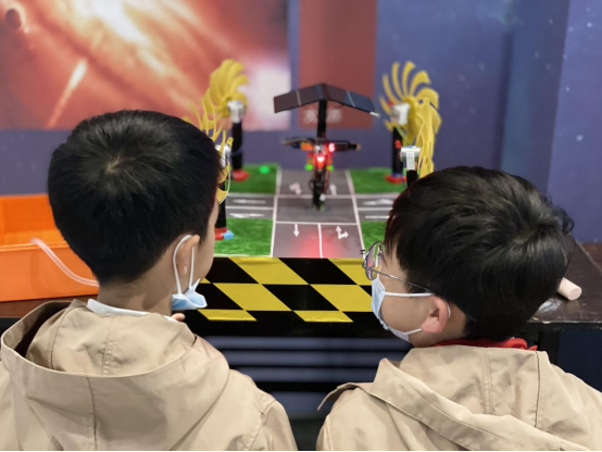 2021年第十六屆福州市青少年機(jī)器人競(jìng)賽簡(jiǎn)報(bào)