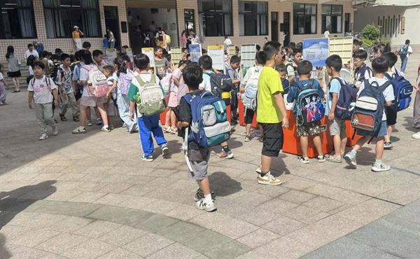 “智享長樂科普月，解鎖科學(xué)新答案”——長樂區(qū)洞江小學(xué)迎來奇妙科普之旅