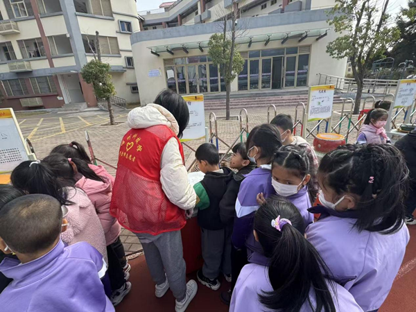 “童心探科學(xué)，智慧創(chuàng)未來”——連江縣琯頭中心小學(xué)相約福州科技館共探趣味科學(xué)之約