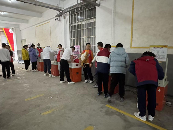 “百年煙山擎華夢(mèng)，毓英騏驥躍新元”——福州第十六中學(xué)與科學(xué)的奇妙邂逅