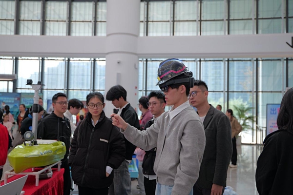 “智匯青春！創(chuàng)享未來” 第十五屆在榕高校大學(xué)生科學(xué)藝術(shù)展演頒獎典禮圓滿落幕