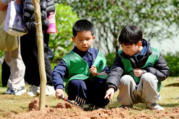 童心植夢·科創(chuàng)未來 | 科技館植樹節(jié)主題活動(dòng)， 給童年的春天添點(diǎn)“綠”