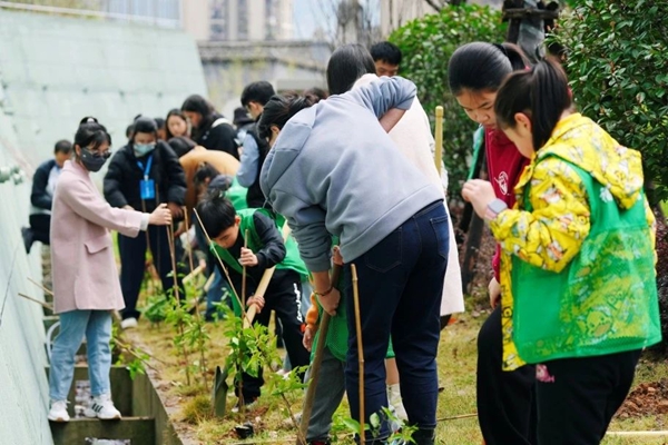 童心植夢·科創(chuàng)未來 | 科技館植樹節(jié)主題活動(dòng)， 給童年的春天添點(diǎn)“綠”