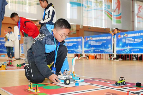 科技感拉滿！第22屆福建省青少年機(jī)器人競賽成功舉行