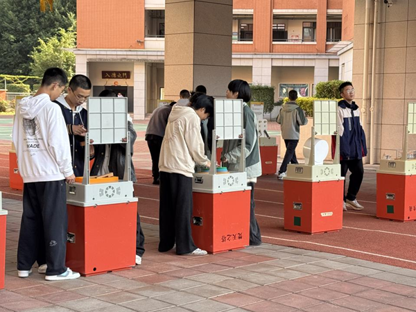 “科技萌芽，校園綻放”——福州市馬尾區(qū)三牧中學(xué)與科學(xué)的奇妙邂逅