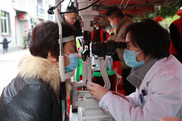 福州科技館眼健康分館參加2024年省、市“三下鄉(xiāng)”集中服務(wù)活動(dòng)