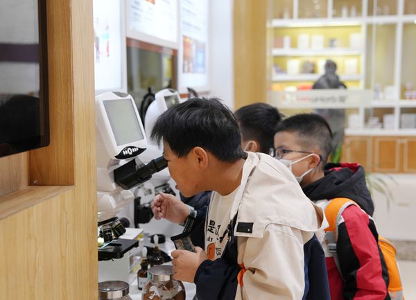 靈芝閩都研學(xué)行:探秘「仙草」背后的科學(xué)密碼 靈芝閩都研學(xué)行:探秘「仙草」背后的科學(xué)密碼