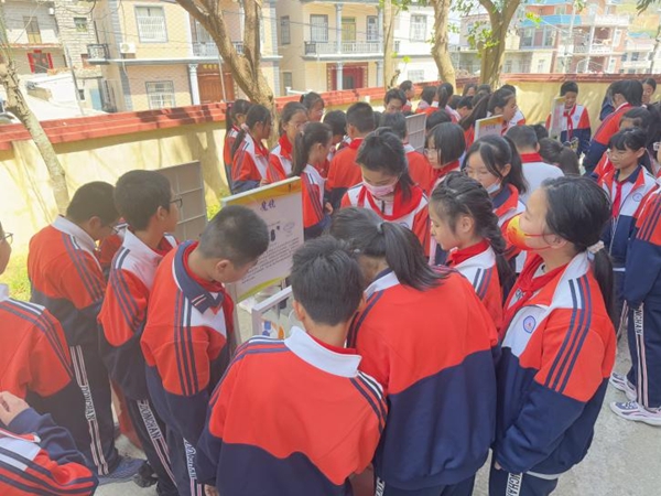 探索科學(xué)奇妙，助力青少年科創(chuàng)——福州科技館科普大篷車走進(jìn)福清市東瀚蓮峰小學(xué)