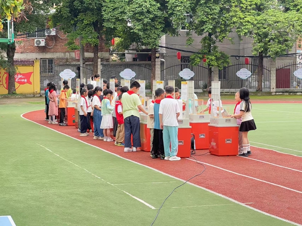 “科普之光照亮浦小，探索之路精彩紛呈”——閩侯上街實(shí)驗(yàn)浦口小學(xué)迎來奇妙科普之旅