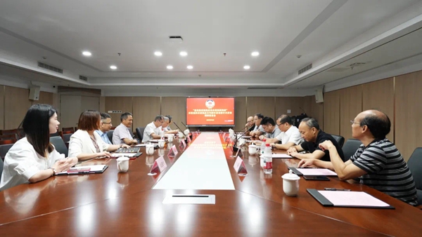 “委員提案履職成果典型案例觀摩” 省、市政協領導參觀調研福州科技館
