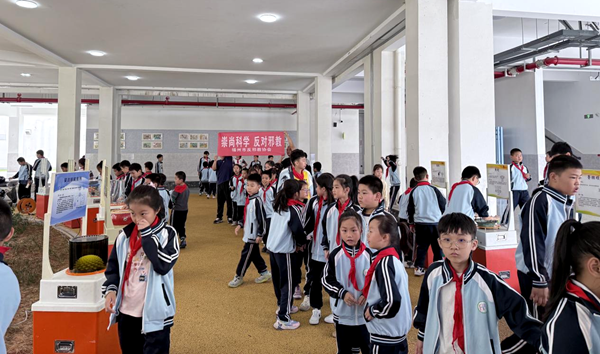 筑牢青春防線！反邪教宣傳走進福州市鼓山新區(qū)學校