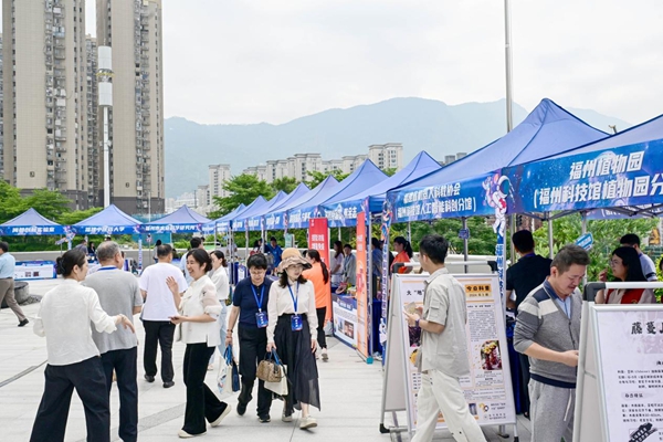 2025年福州市科技活動(dòng)周主會(huì)場(chǎng)活動(dòng)在福州科技館啟動(dòng)