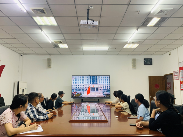 福州科技館組織觀看廉政教育警示片《扣好年輕干部廉潔從政第一?？圩印? width=