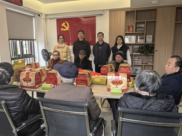 福州科技館聯(lián)合崇賢社區(qū)開展“濃情拗九 香粥送?！敝黝}黨日活動
